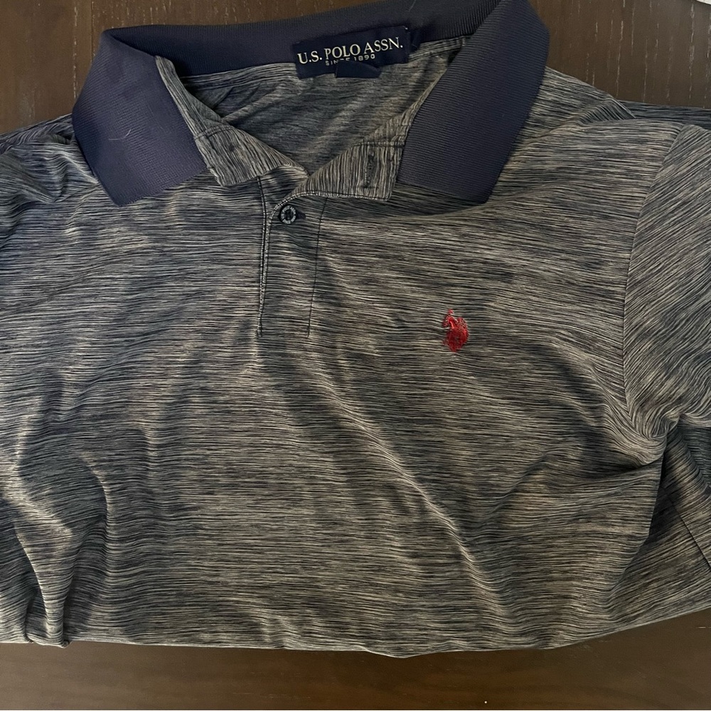 Men's Medium Shirt Bundle! 2 for 10! - Picture 8 of 9